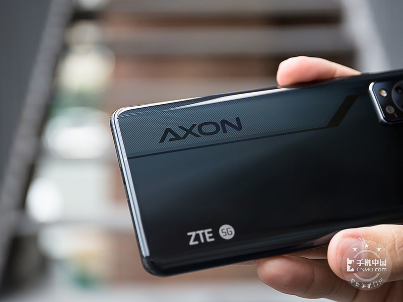 黑色zte中兴axon30(8 256gb)手机机身细节图片大图_zte中兴axon30图片